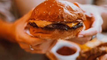 nieuw restaurant amsterdam - onvriendelijke service - hamburger tent
